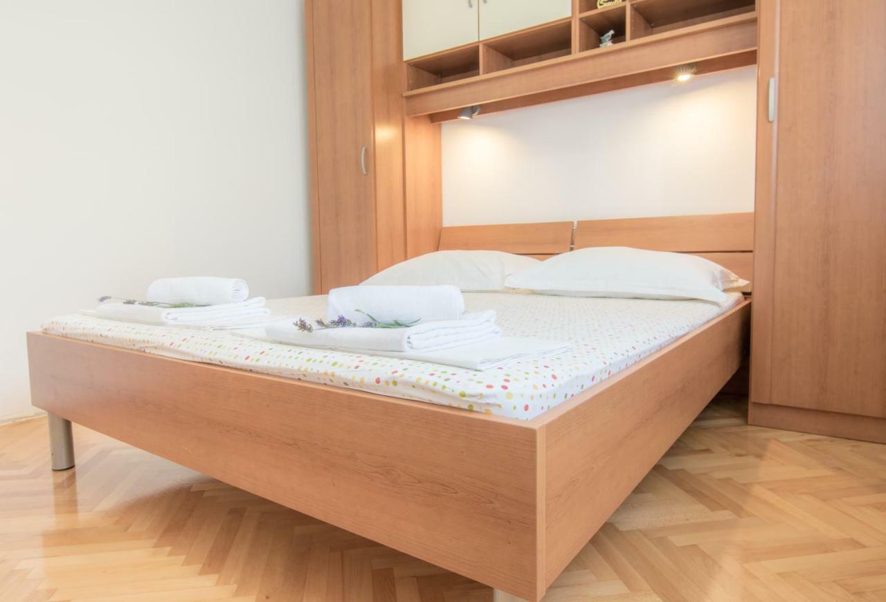 Apartment Holiday Makarska Luaran gambar