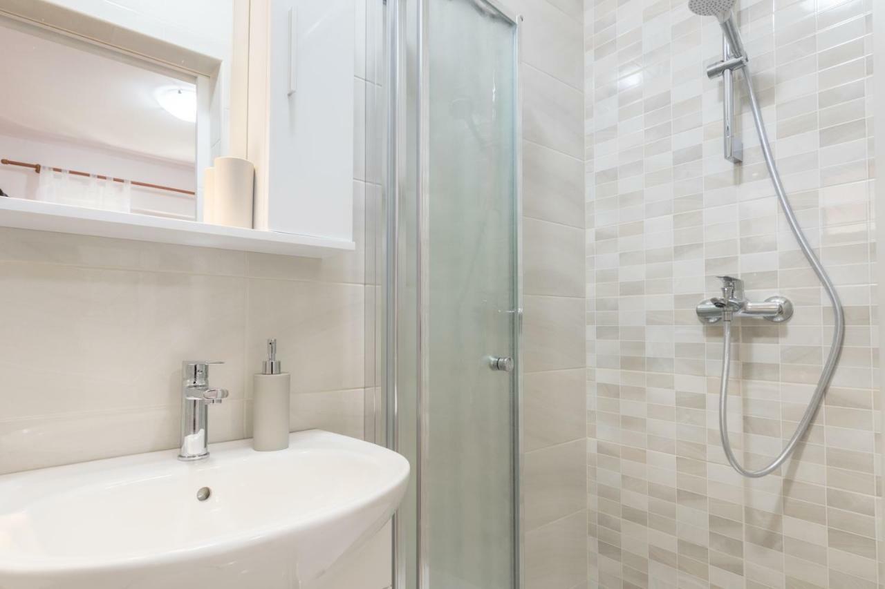 Apartment Holiday Makarska Luaran gambar