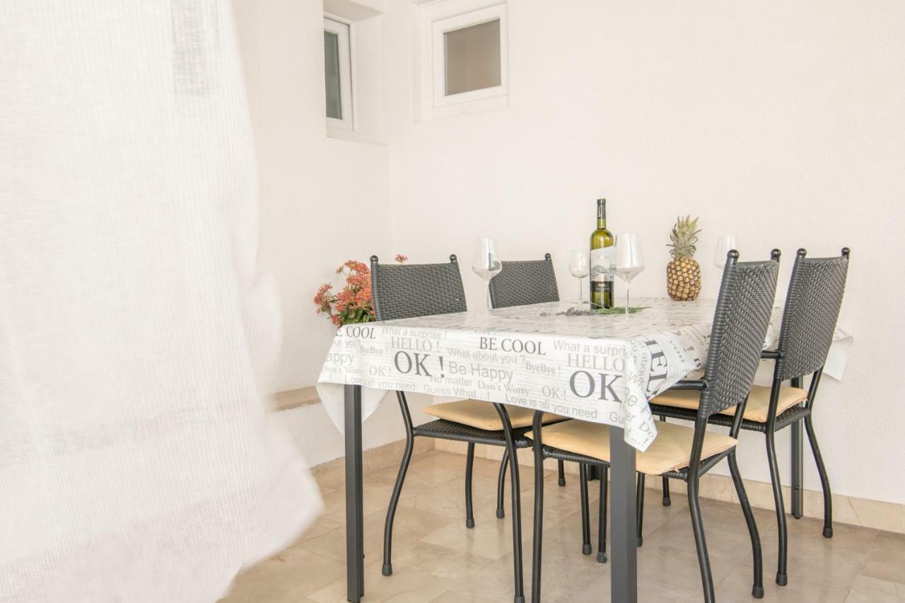 Apartment Holiday Makarska Luaran gambar